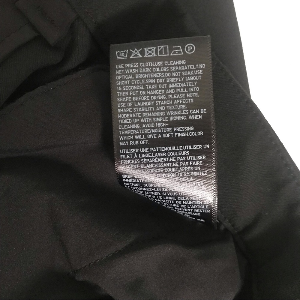 Uniqlo Black Cropped Ankle Pants - Picture 8 of 12